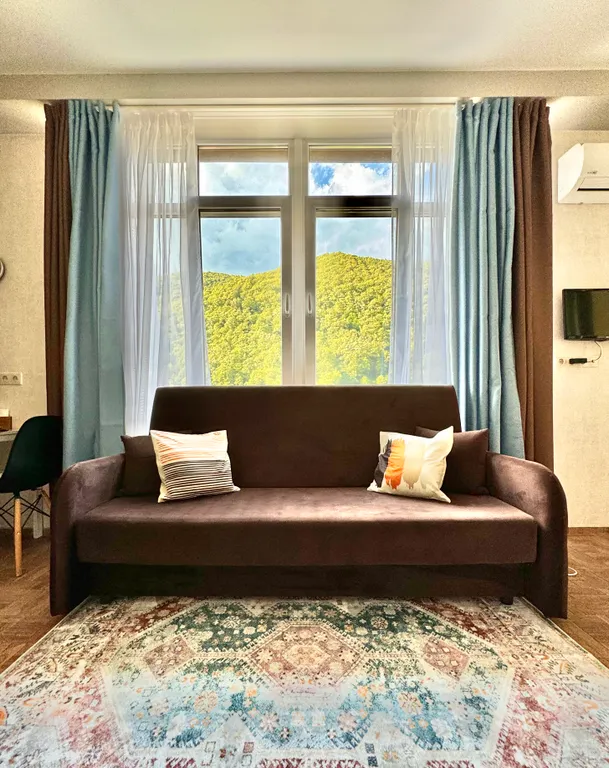 Уютная студия в самом центре Эстосадка