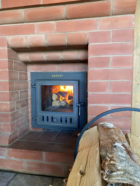 Бревенчатый сруб из Сибирского кедра