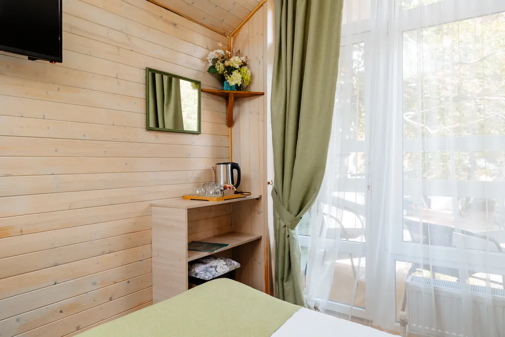 Квартира Квартира Грин Стандарт двухместный с балконом с одной кроватью — Архыз