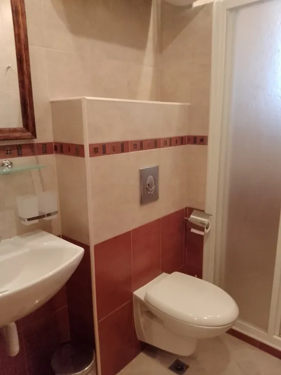 Трехкомнатный люкс в соснах у моря в Санта Марина