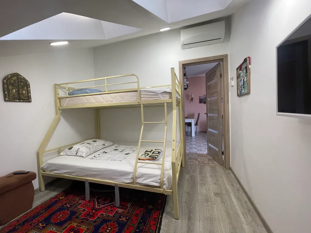 Большая квартира у моря