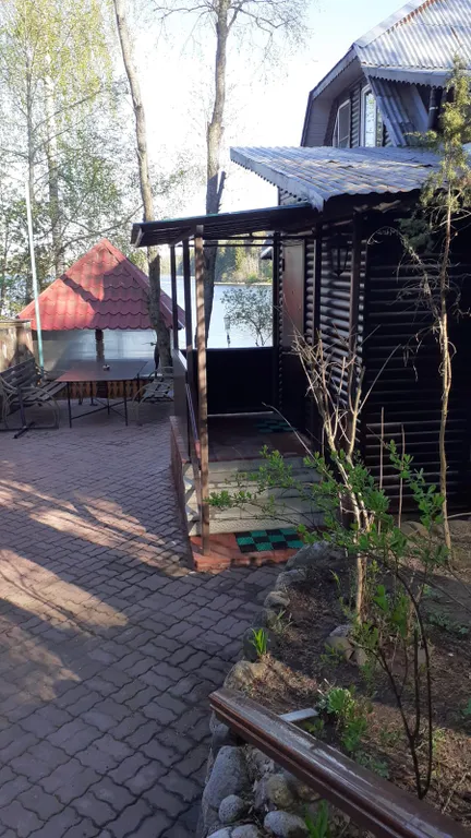 Дом с русской баней на берегу озера Селигер