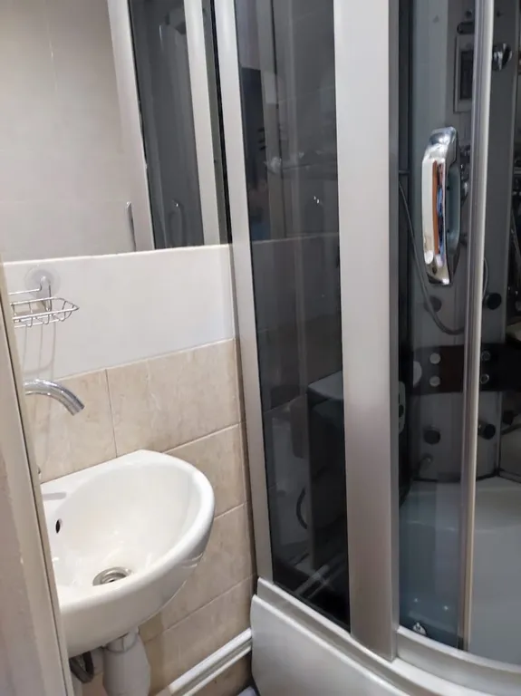 Небольшая студия на Взлетке, ТЦ Планета