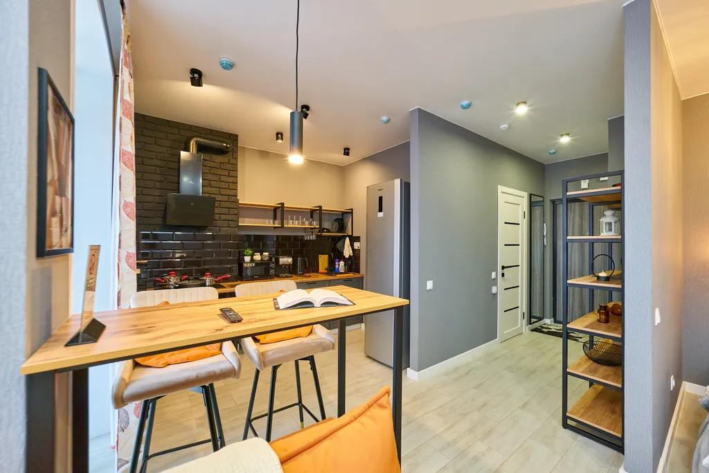 Современная студия в новом доме