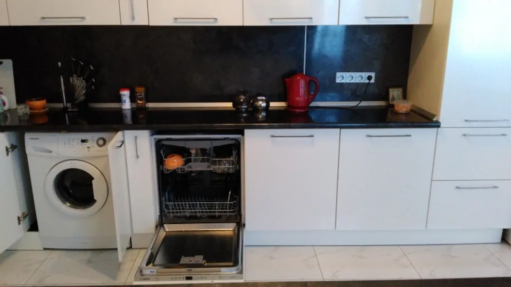 Квартира 4-комнатная Квартира — Анапа