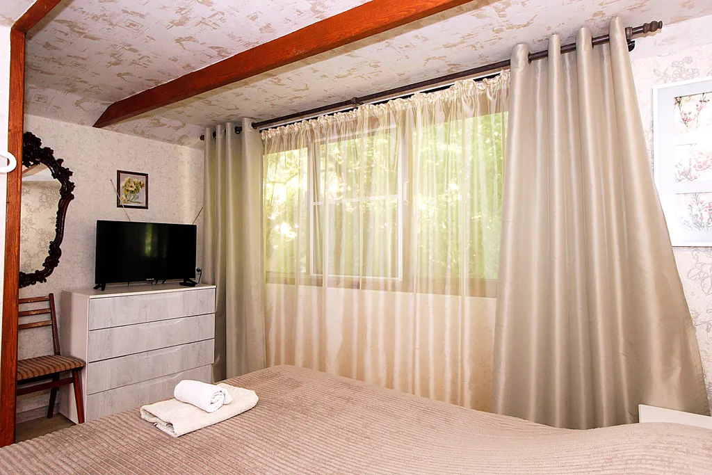 Двухкомнатный дом с уютным двориком