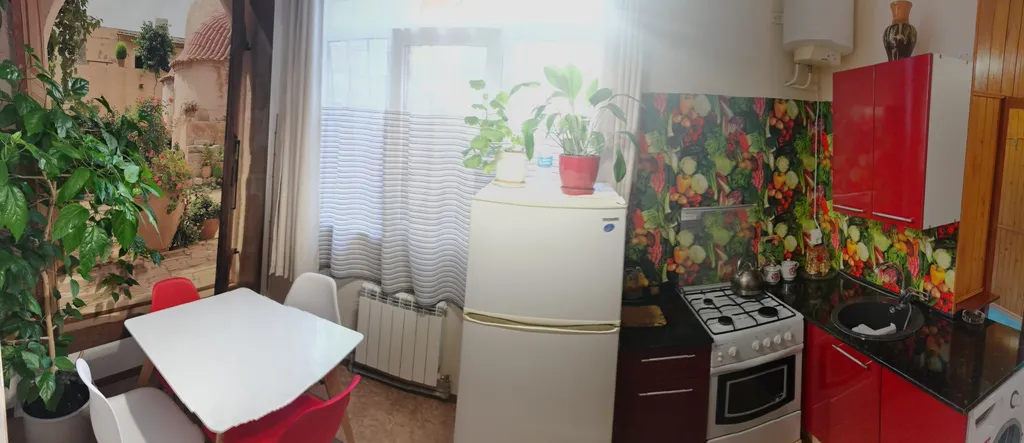 Тихая квартира в центре Ялты