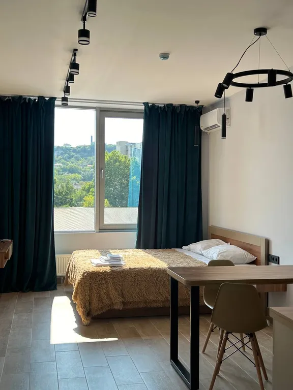 Квартира близко к центру — аренда посуточно в Симферополь