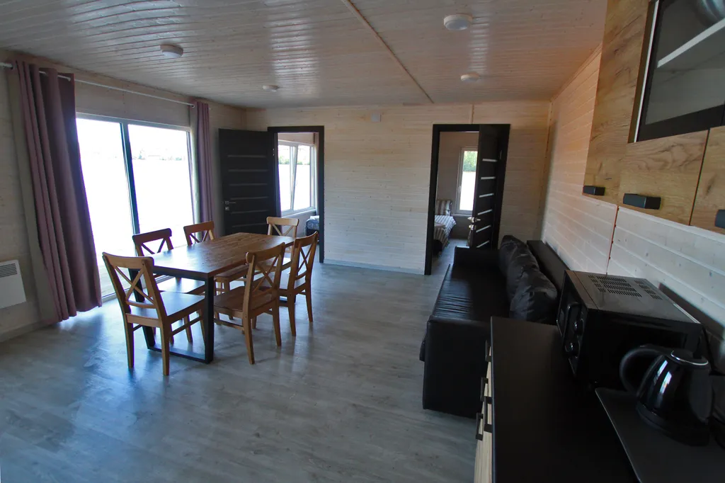 Фрегат Весёлый Роджер