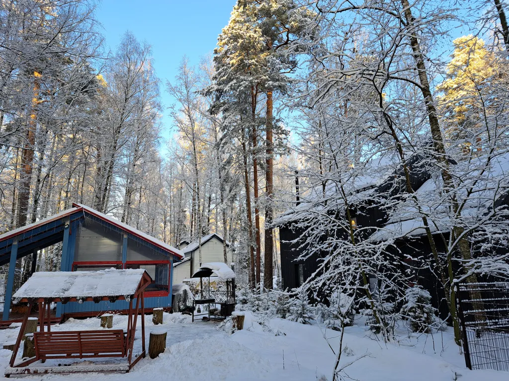Барнхаус в лесу с розовой гостиной