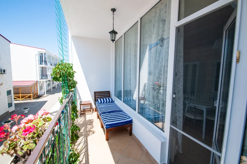 Студия с балконом астра 4