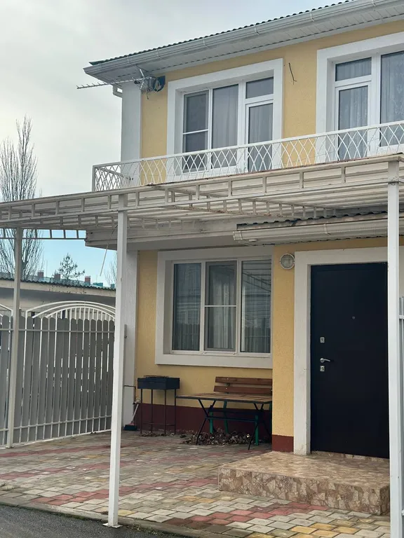 Коттедж Коттедж Уютный таунхаус в пешей доступности к морю — Анапа