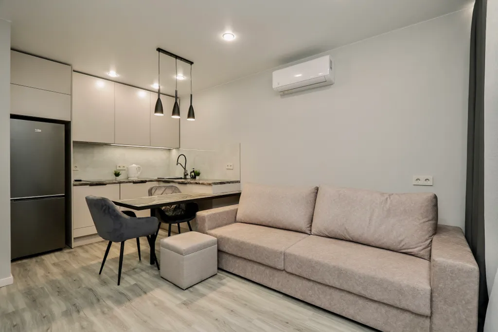 Очаpoвательнaя квaртиpа с пaнopaмным бaлконoм