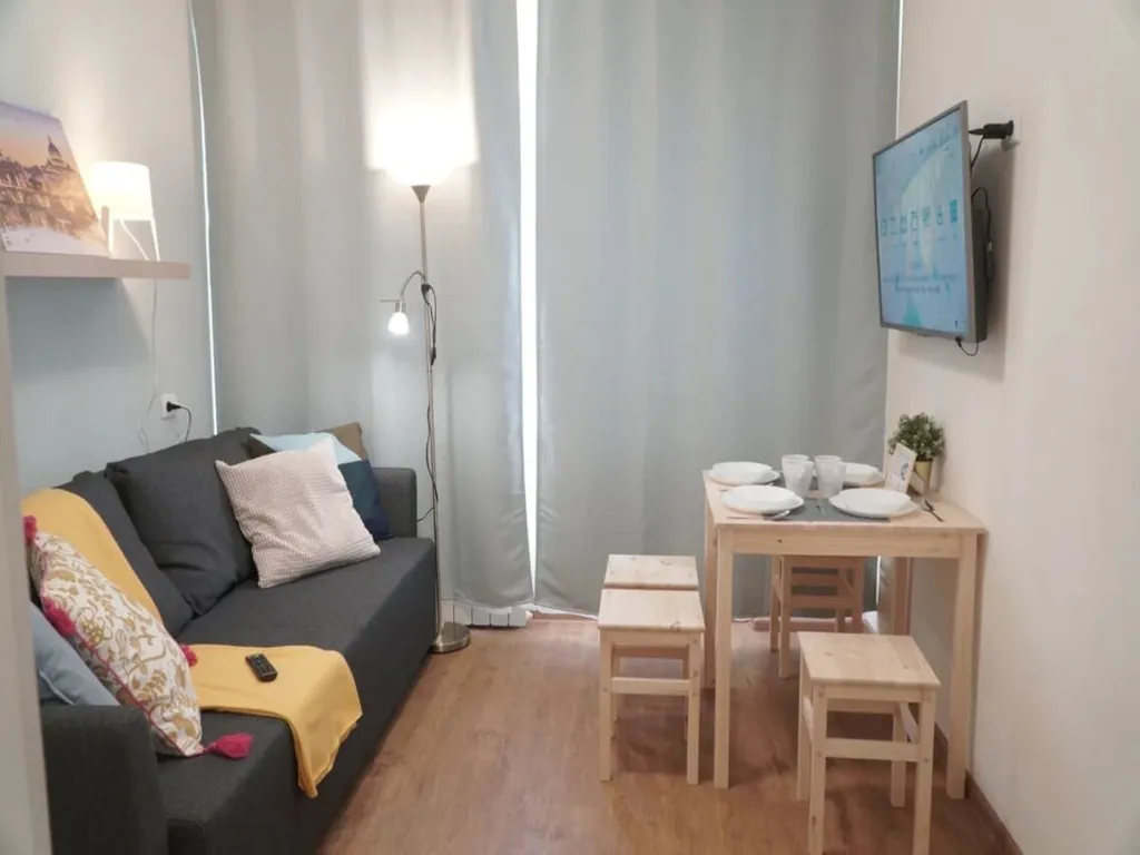 Семейная студия рядом с метро на 5х гостей