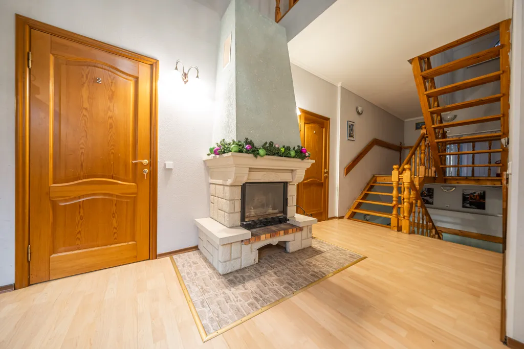 Большой коттедж с сауной