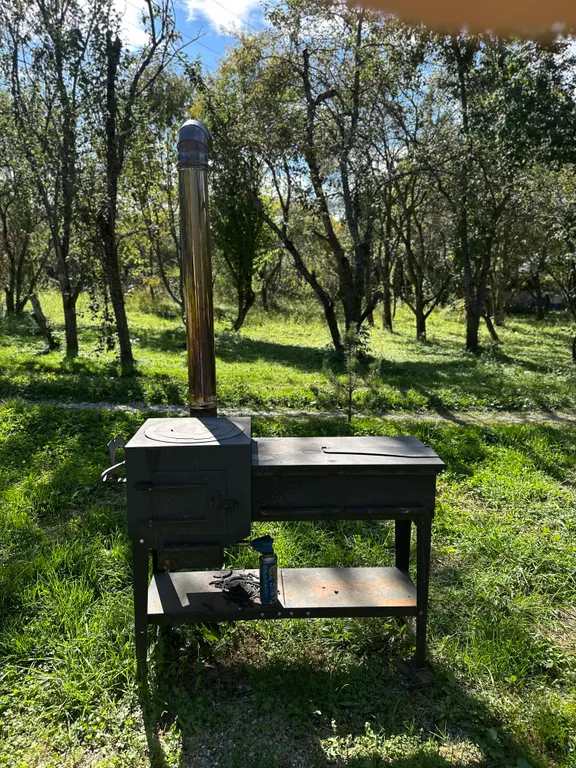 Двухэтажный коттедж с видом на лес