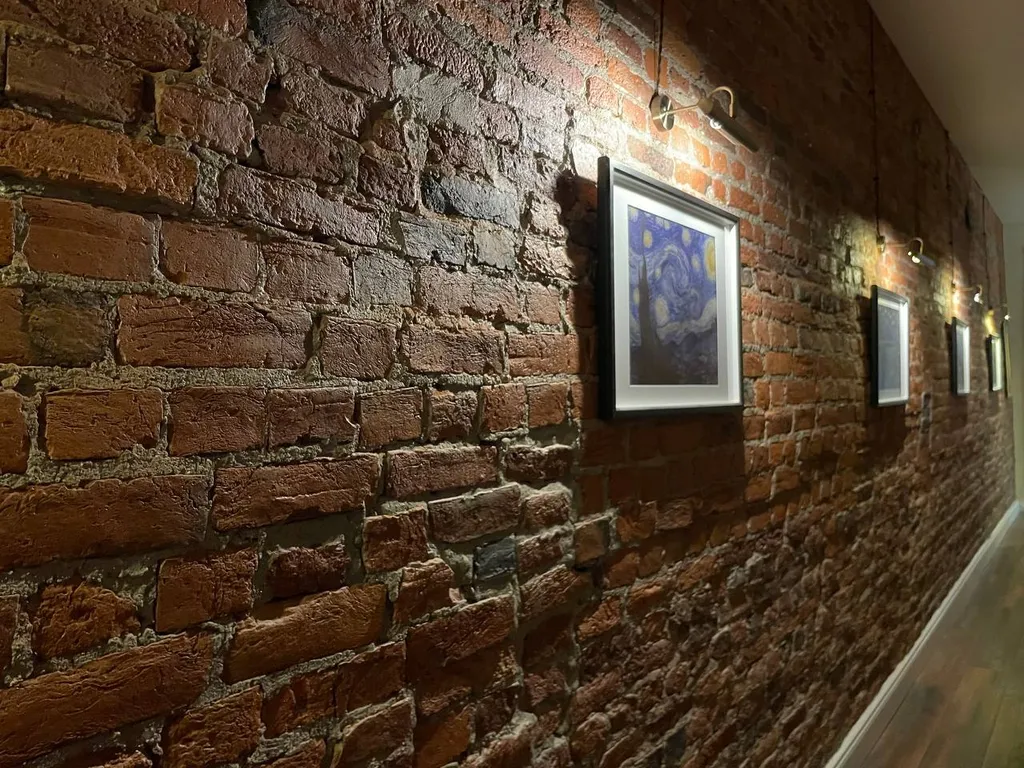 Квартира Уютная квартира-лофт с камином у Исаакия — Санкт-Петербург