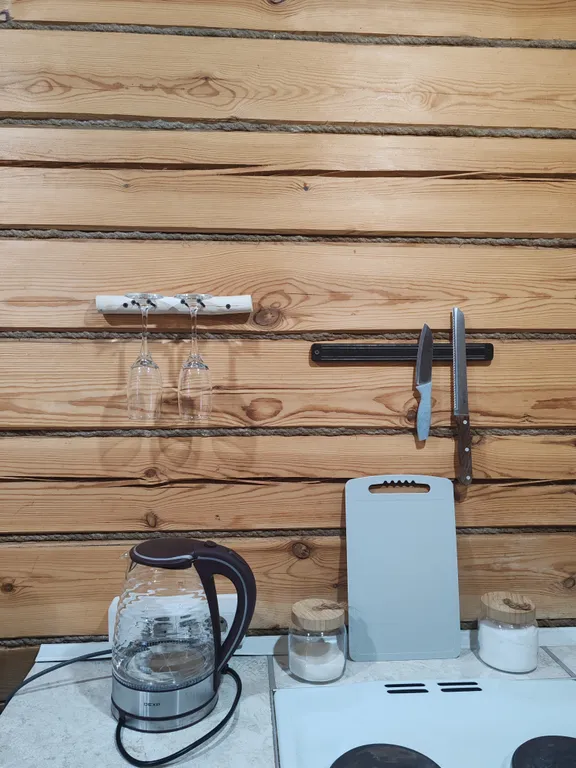 Первый этаж - студия в двух этажном доме