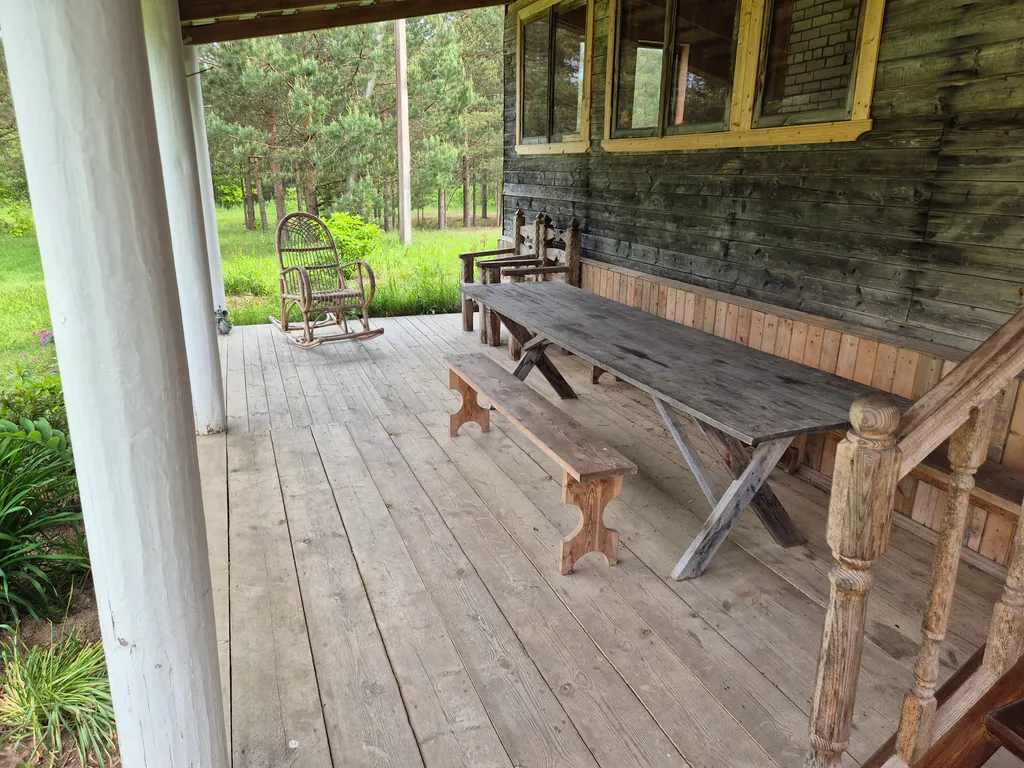 Усадьба Сосновый хутор на берегу реки Мста