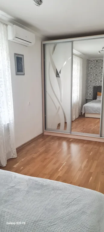 Уютная квартира в центре с видом на горы