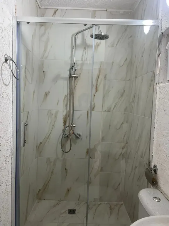 Квартира Квартира Двухместный номер стандарт на 1 этаже с отдельным входом — Сухум