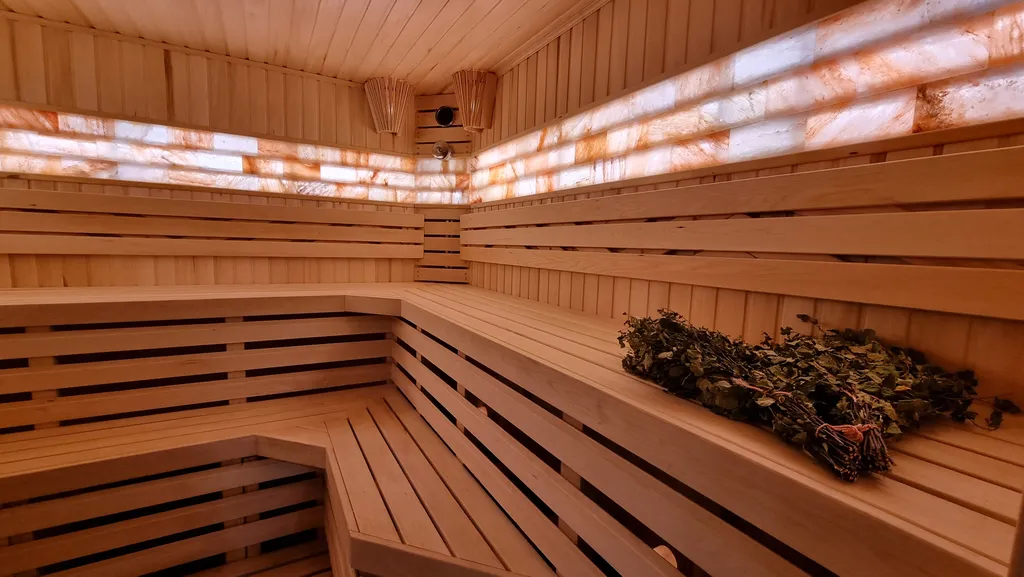 Дом с русской баней, джакузи и уличным чаном