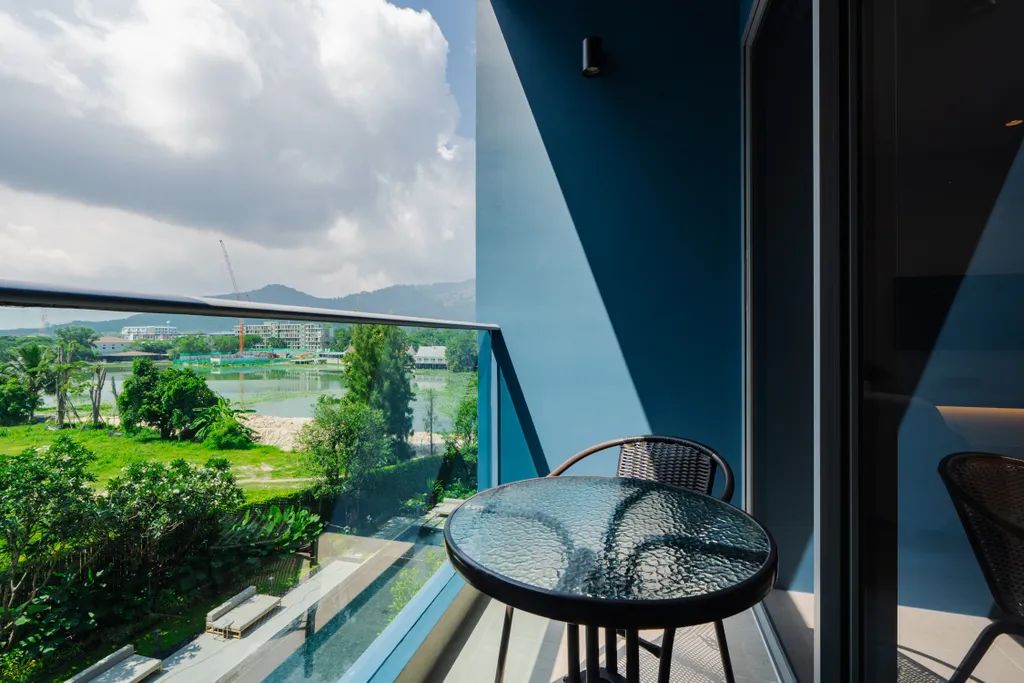 Laguna Lakeside residences apartment 1405