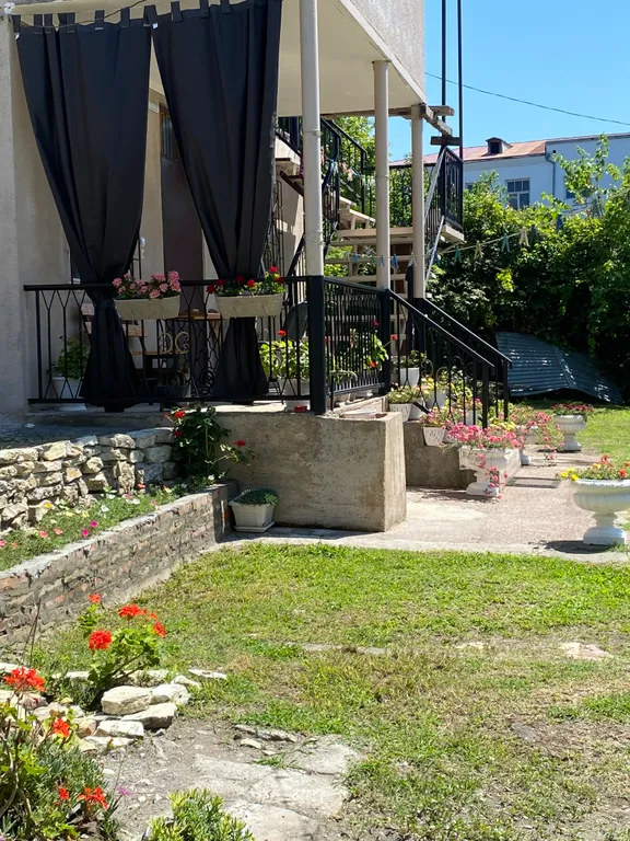 Этаж под ключ в доме в центре города