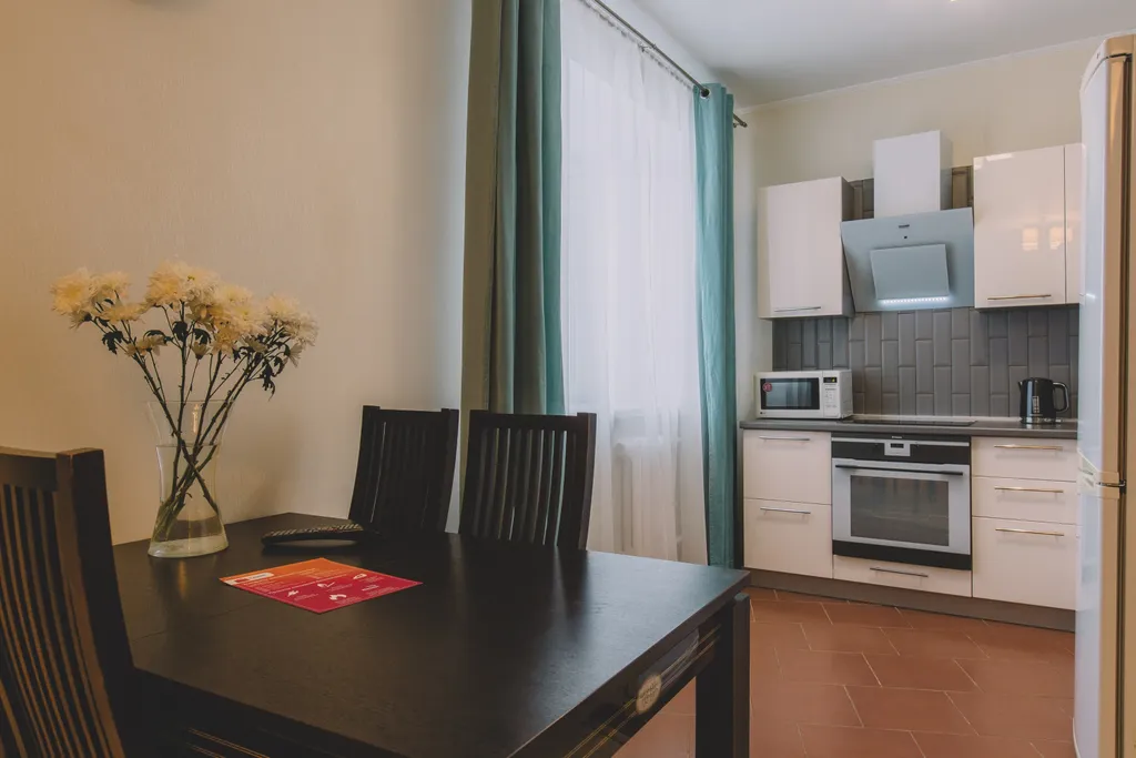 Квартира на пер. Базарный, 12 рядом пл. Ново-Соборная