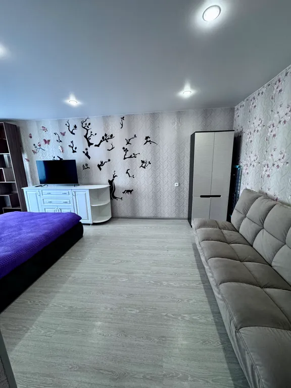 Квартира Квартира в центре города — Тихвин