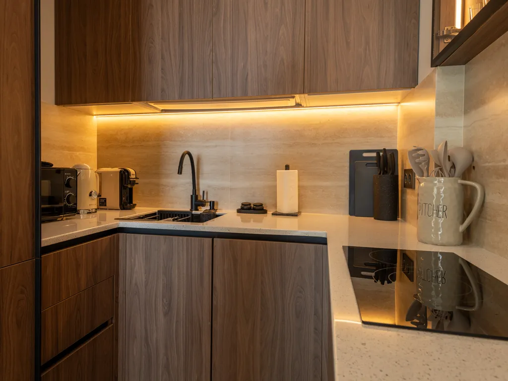 Апартаменты с балконом и видом на море