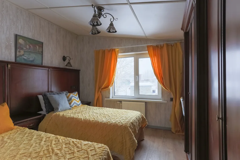 Коттедж Апартамент в стиле Pop-art с видом на бассейн — Пеники