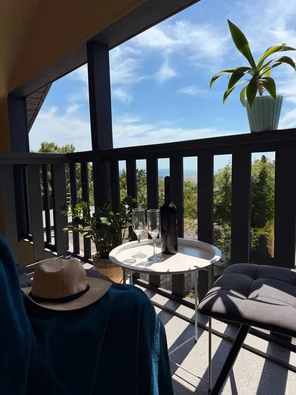 Коттедж с видом на море и горы