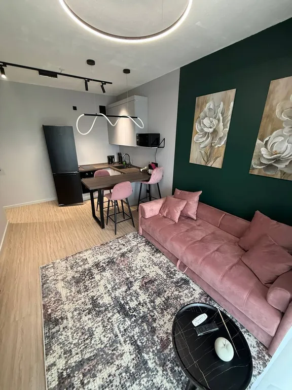 Квартира Изумрудная квартира — Екатеринбург