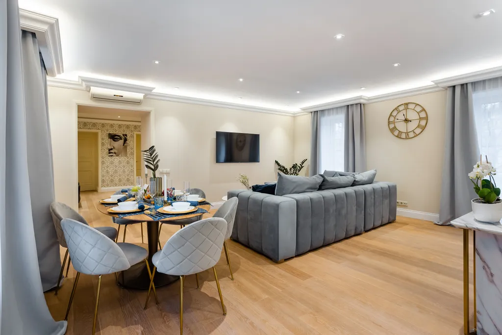 Апартаменты на 5 этаже исторического дома