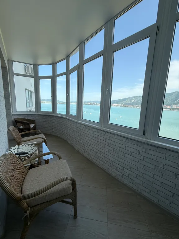 Квартира с шикарным видом на море и горы!