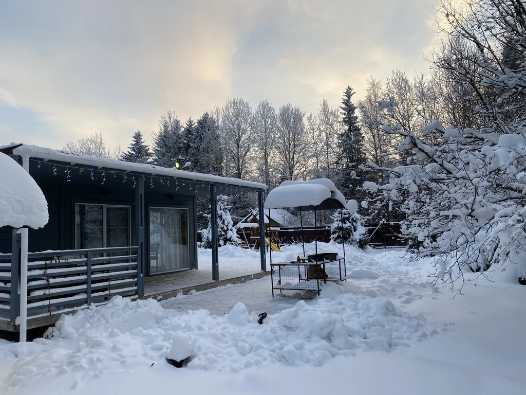 Уютный дом для семейного отдыха с баней и детской площадкой