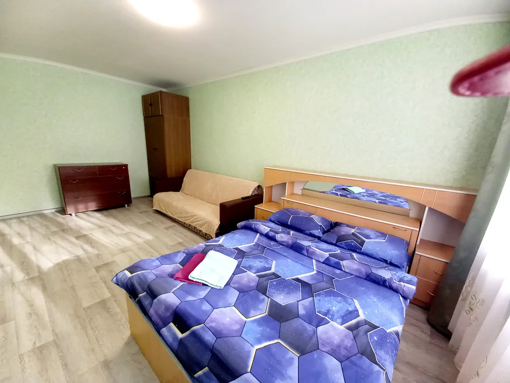 Двухкомнатная квартира на Коммунистической