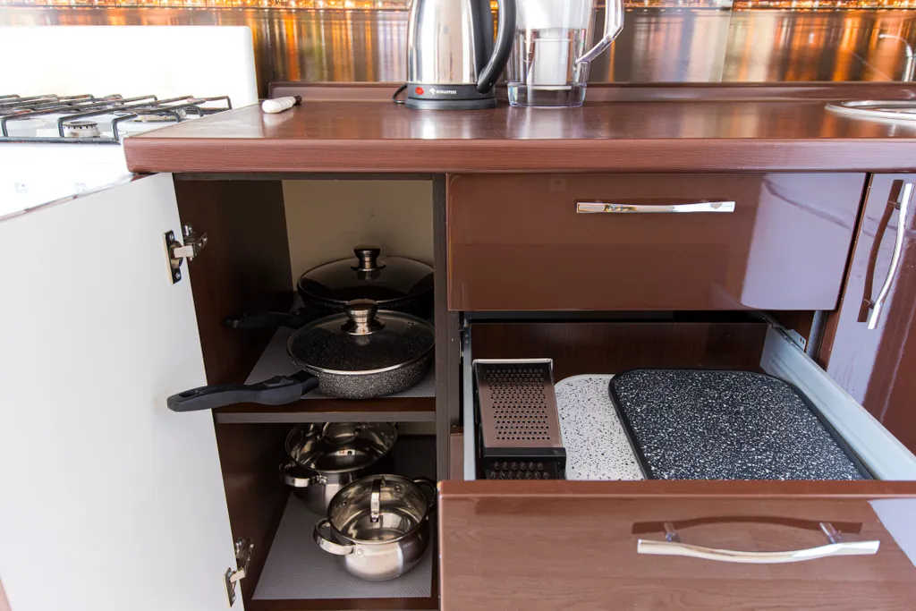 Недалеко от залива, гостиничный сервис, кондиционер, бесконтактно