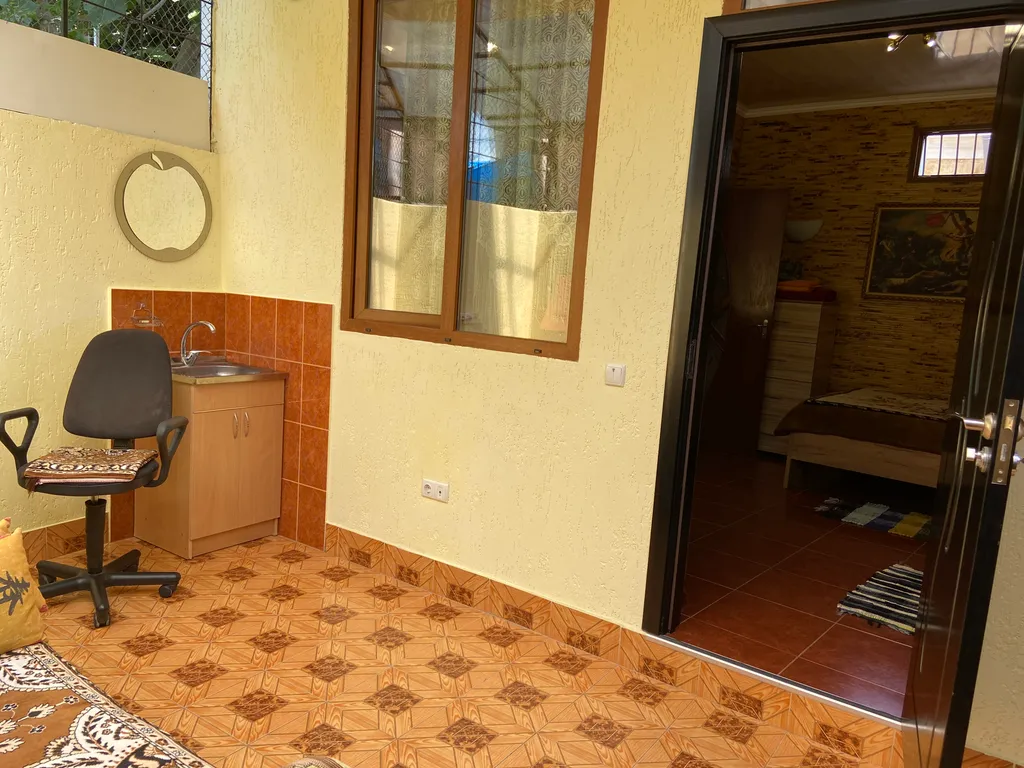 Квартира Квартира Дачка с небольшим двориком в центре — Гурзуф