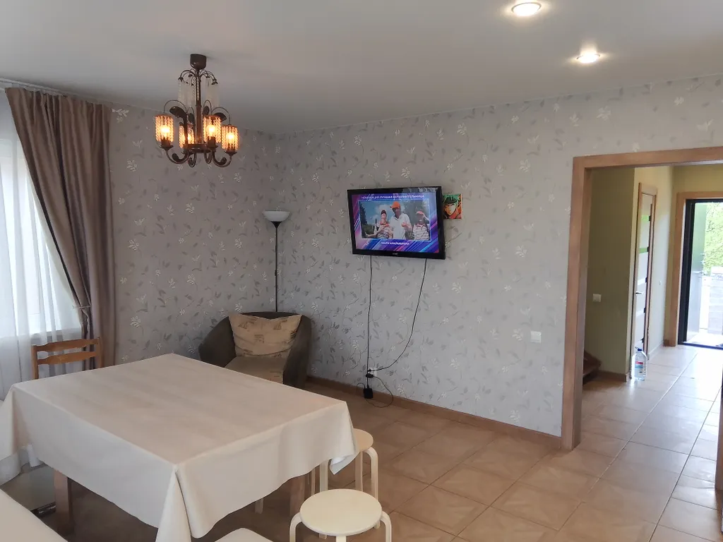 Уютный коттедж в черте города