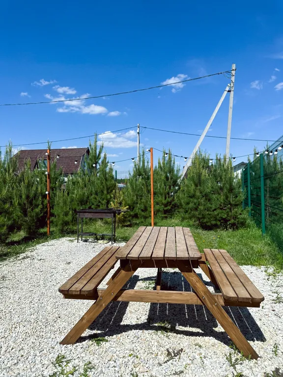 Уютный дом в лесу