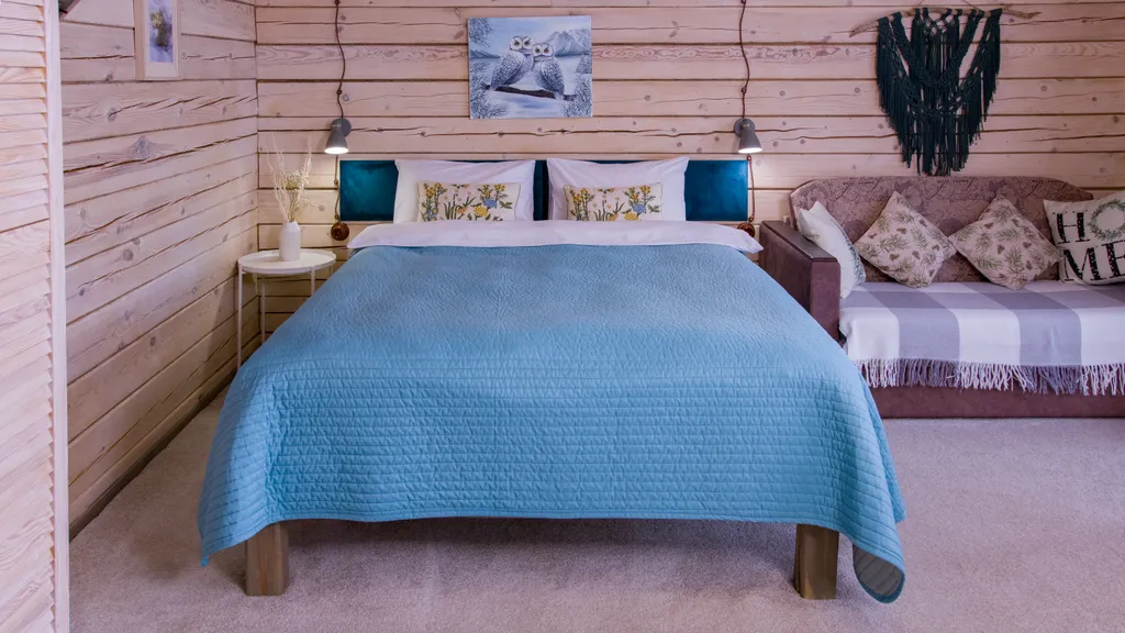 Уютный дом на берегу озера