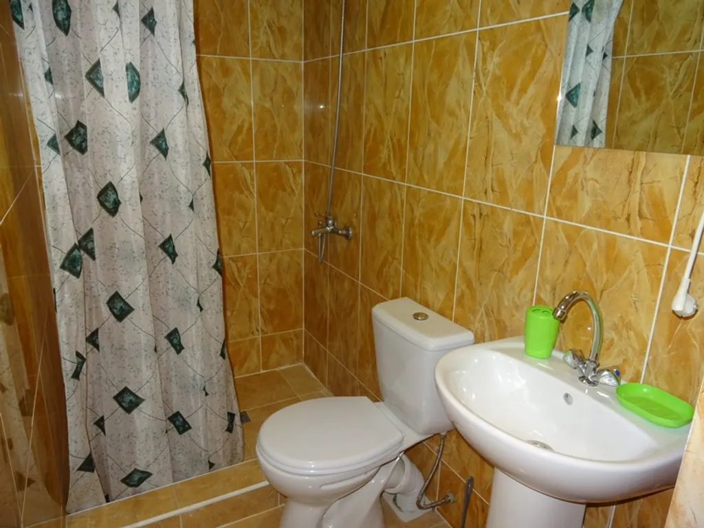 Домик на берегу моря