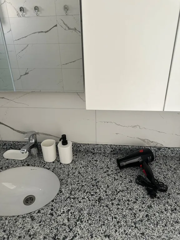 Двухкомнатный апартамент у моря