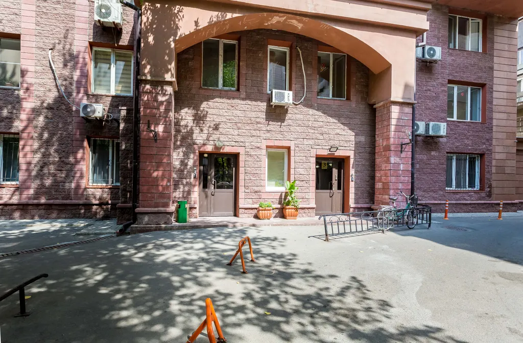 Однокомнатная в золотом квадрате