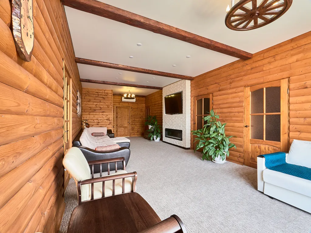 Домик с сауной и беседкой