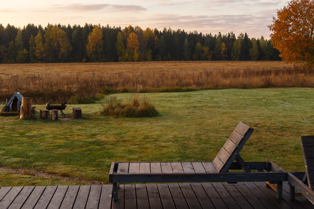 Треугольный дом между Минском, Несвижем и Миром