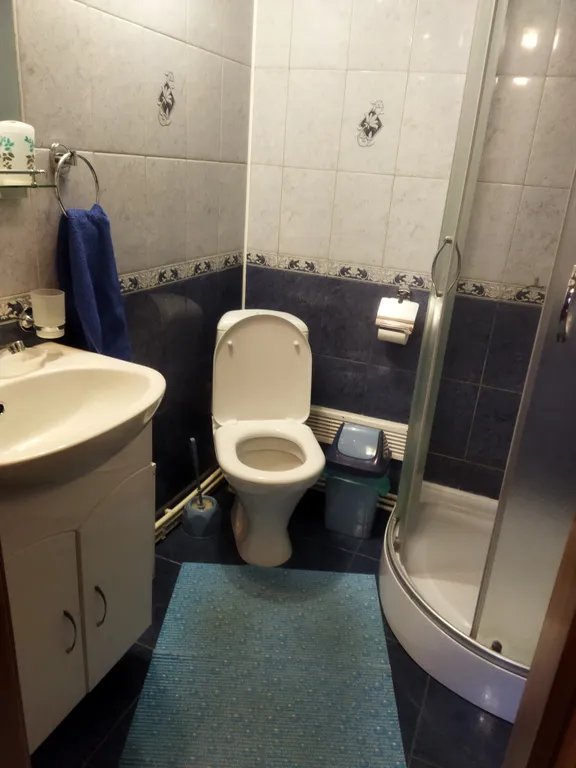 Небольшой уютный дом на спокойной улице