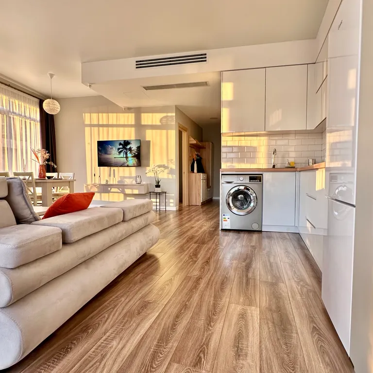 2-х комнатный апарт, бассейн + парковка, жк white sails